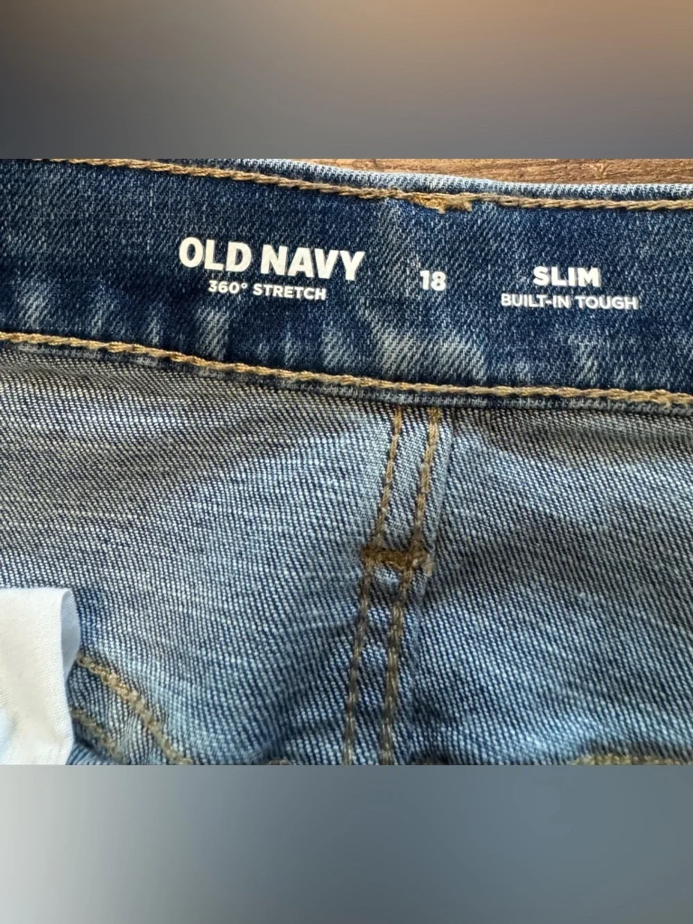 OLD NAVY 360° STRETCH light-wash, distressed jeans  slim-fit boys